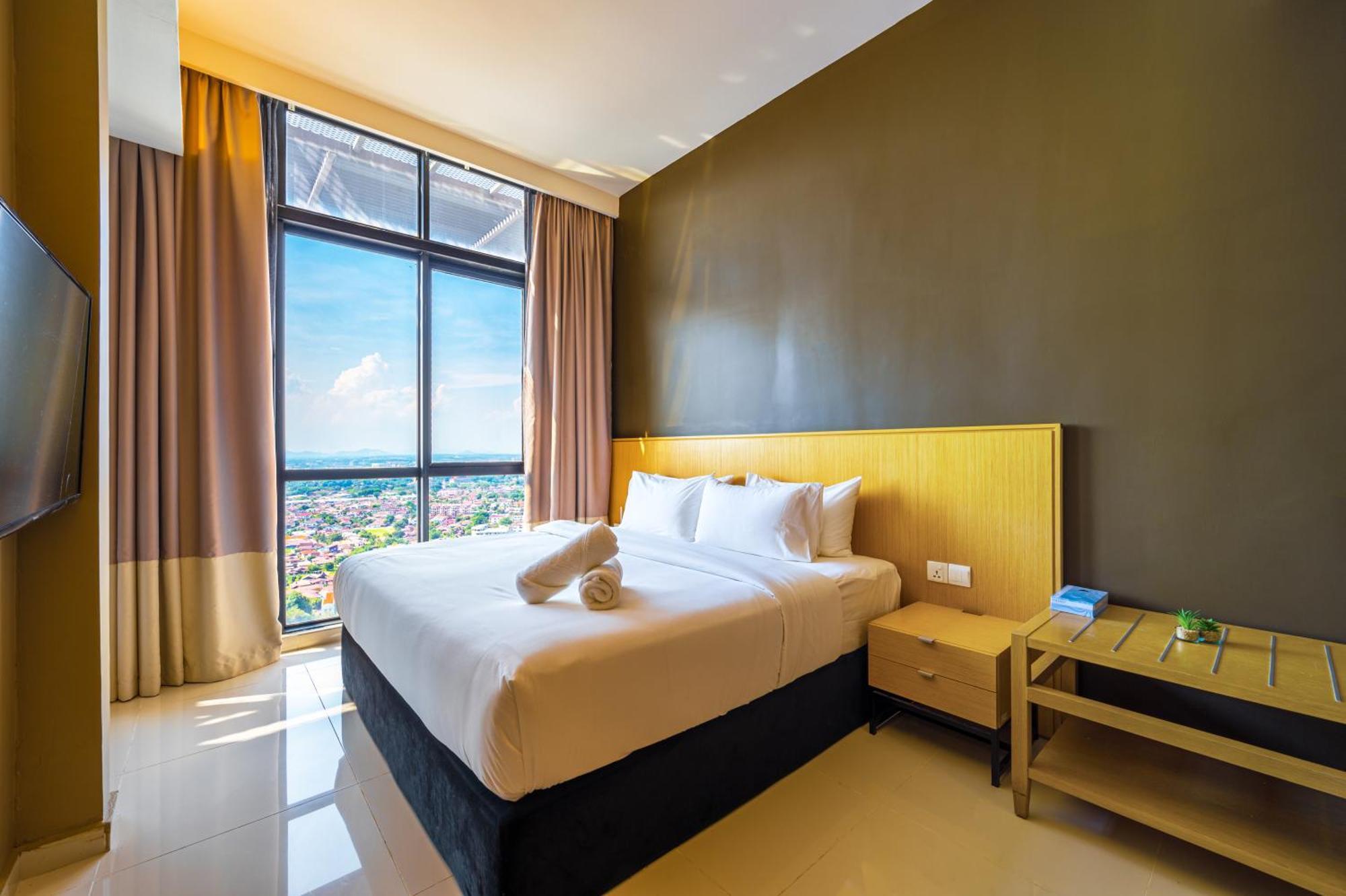 Greystone 99 * Malacca