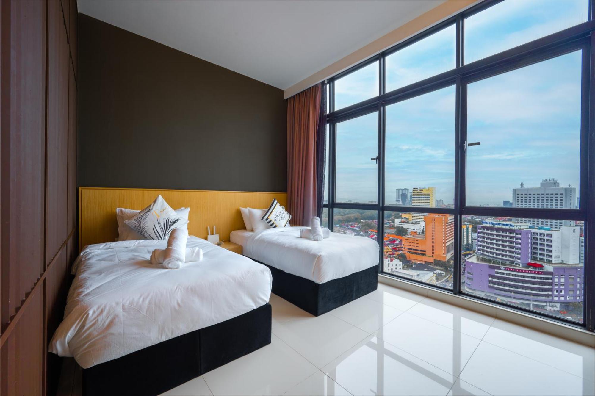 Greystone 99 * Malacca