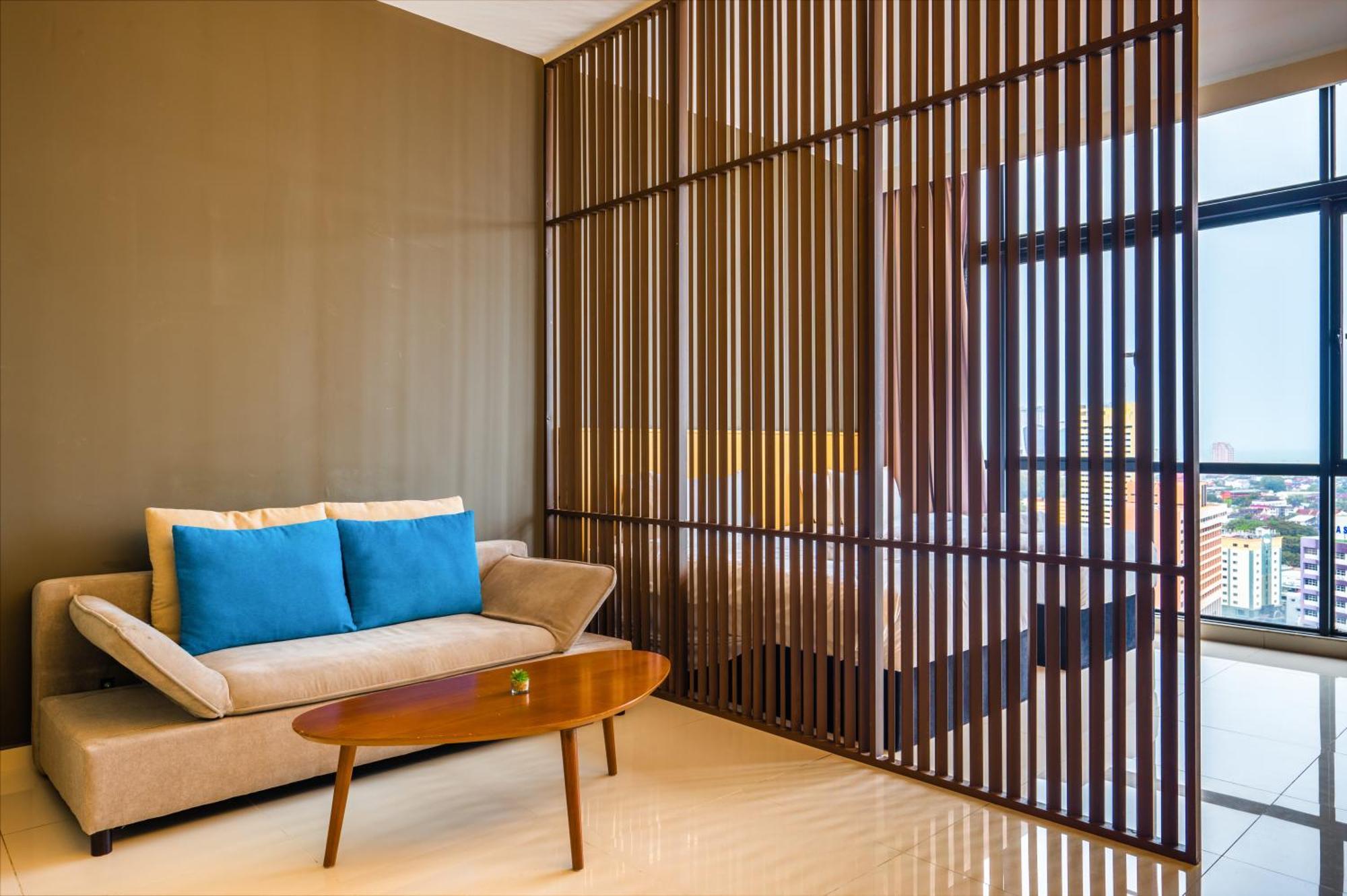Greystone 99 * Malacca